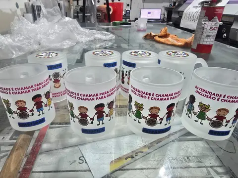 Trabalho da 2JL design: Projetos Especiais, registro 60